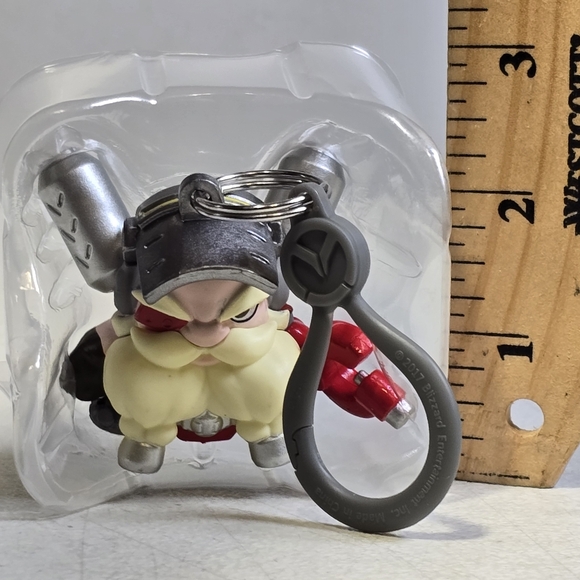 Blizzard Overwatch Backpack Keychain Hanger Torbjorn NEW Open Package - Picture 2 of 8